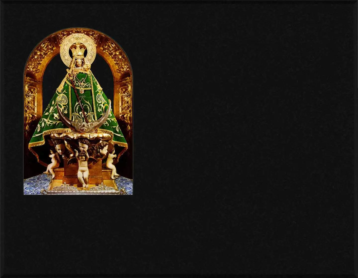 Porcelana incrustada Virgen de la Montaña I.704