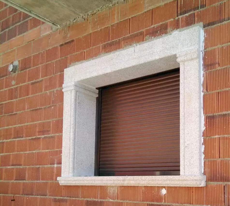 Casa con molduras de cantería - Image 3