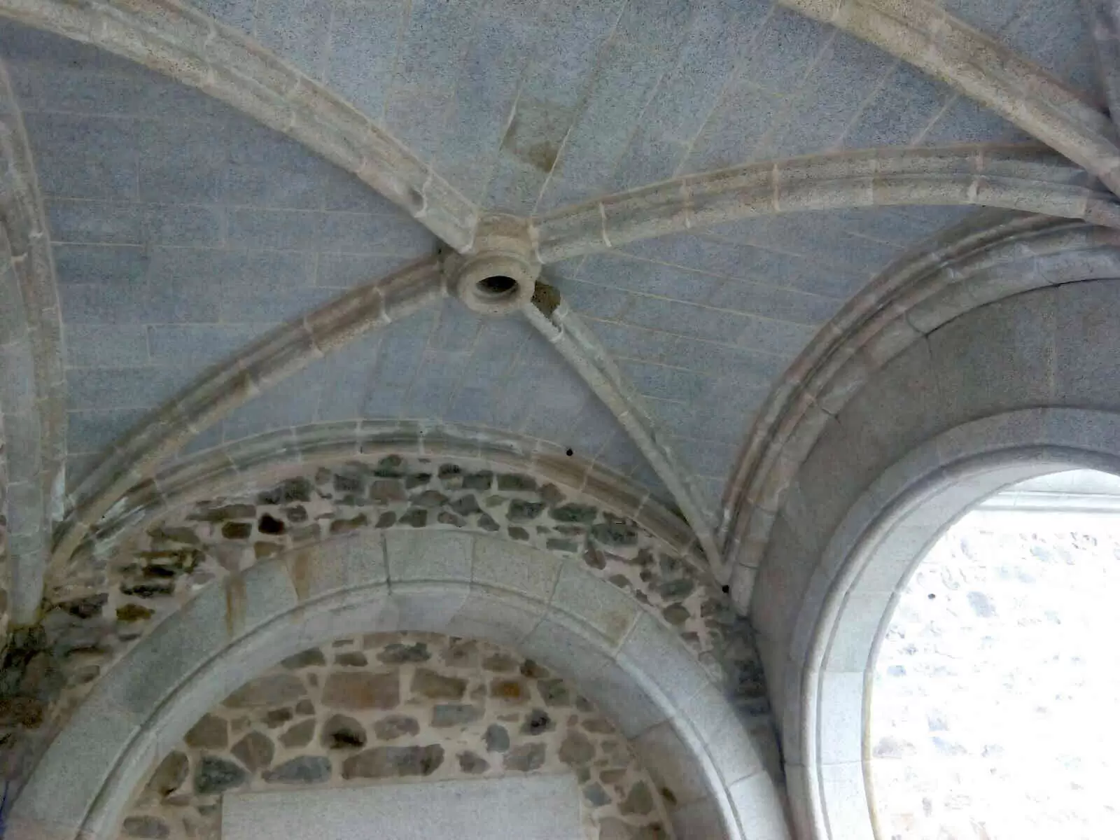 Iglesia de cantería - Imagen 4