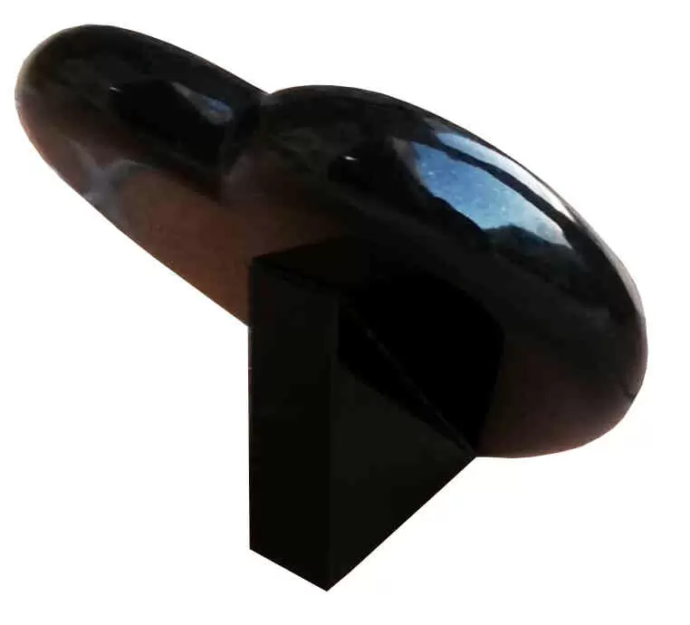 Corazón de granito Negro Intenso para tumba - Image 2