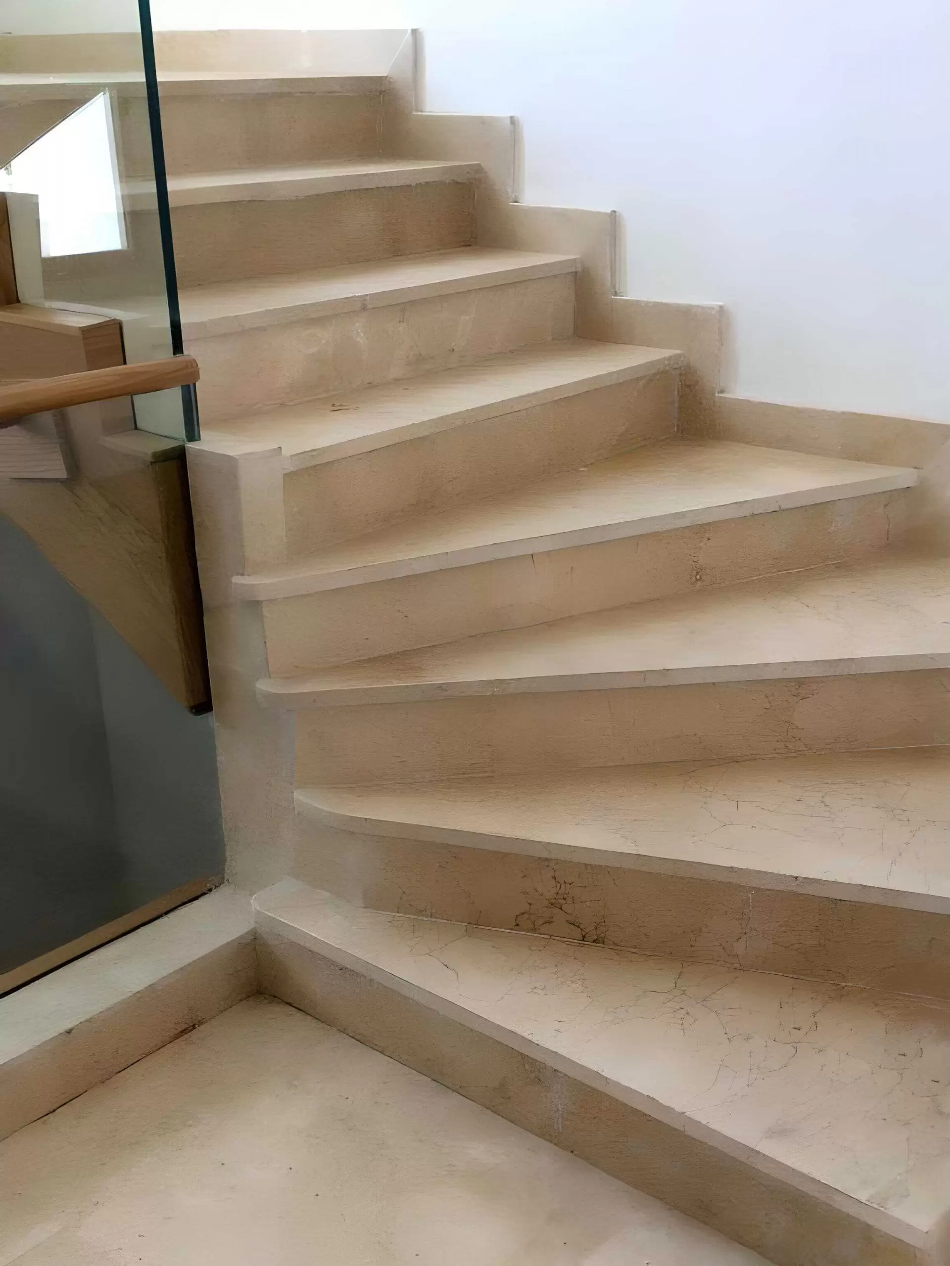 Escaleras de mármol Crema Marfil