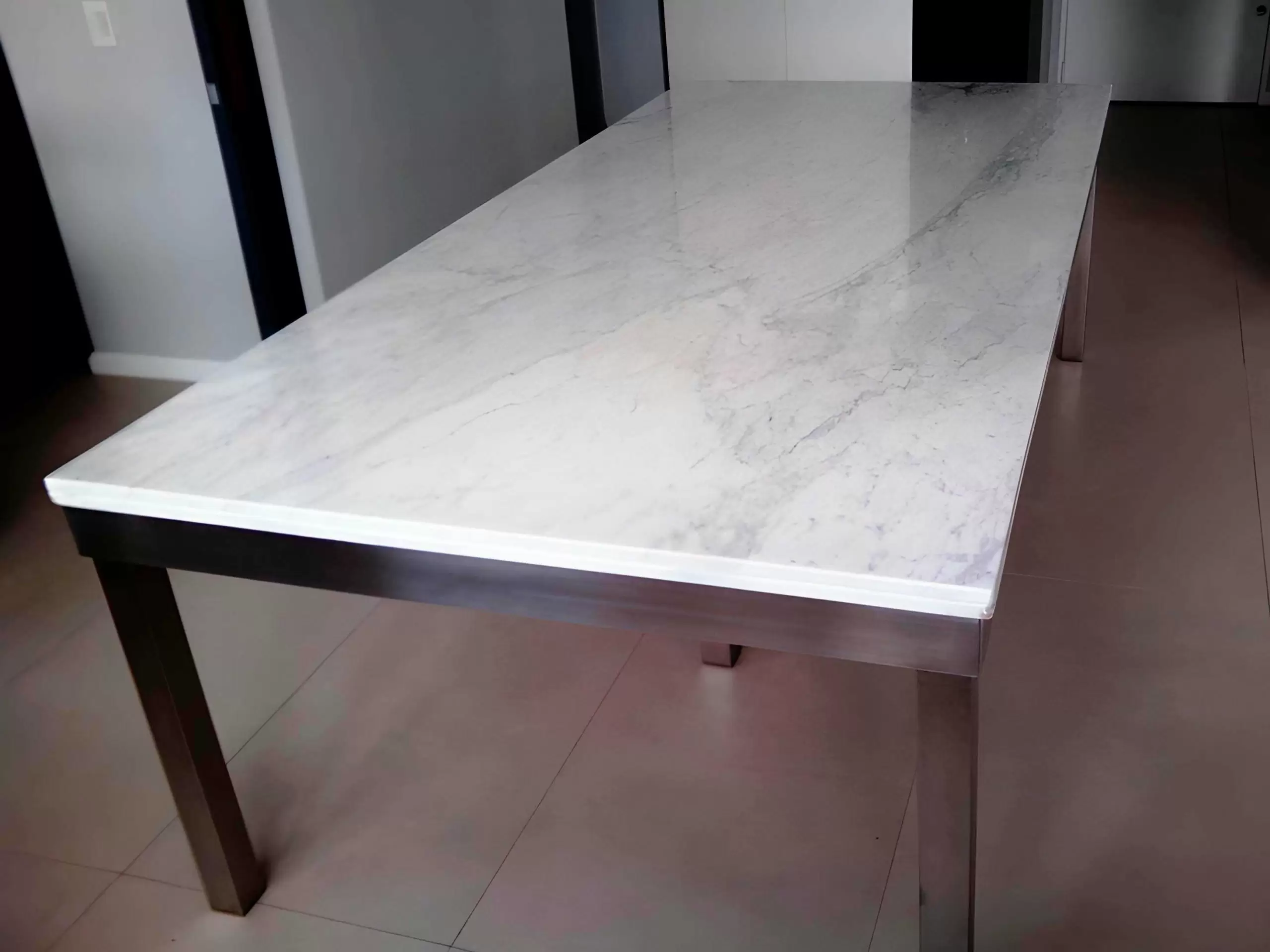Mesa de mármol Blanco Carrara