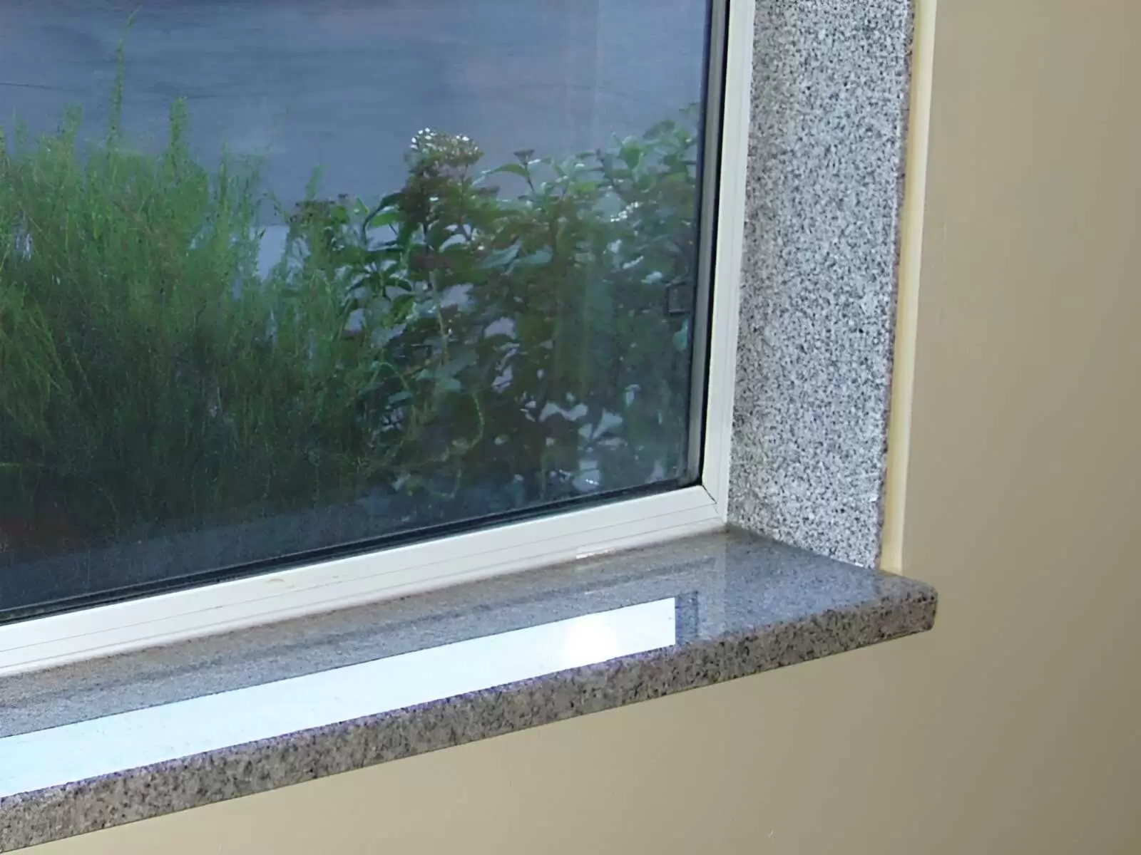 Vierteaguas de granito Gris Quintana