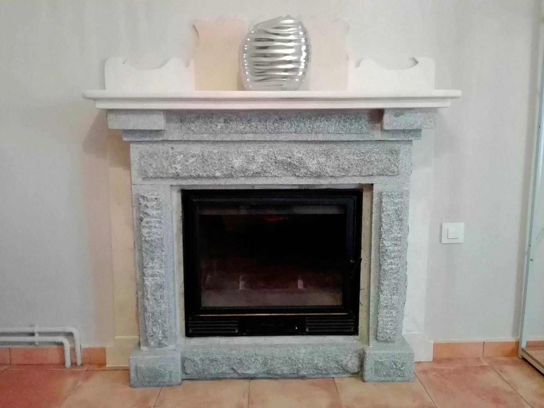 Revestimiento para chimenea de cantería