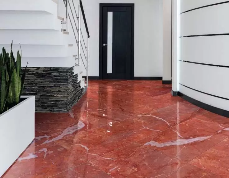 Suelo de mármol Rojo Alicante