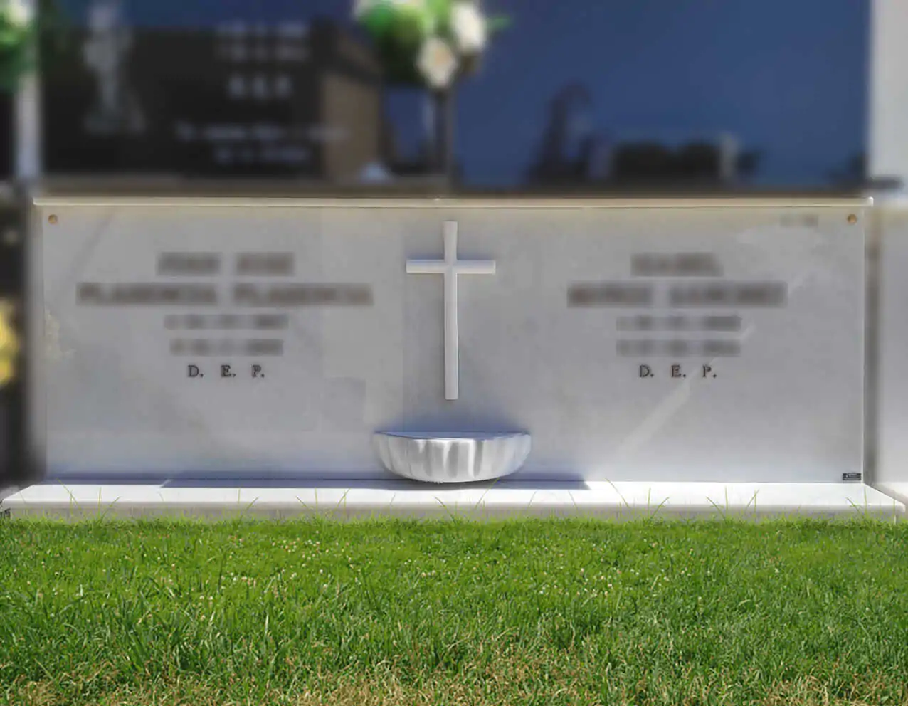 Lápida doble con cruz corpórea