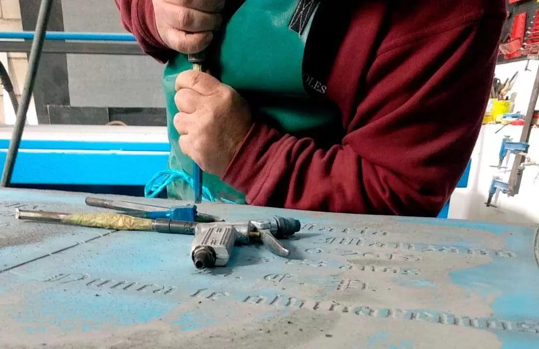 Carlos trabajando red